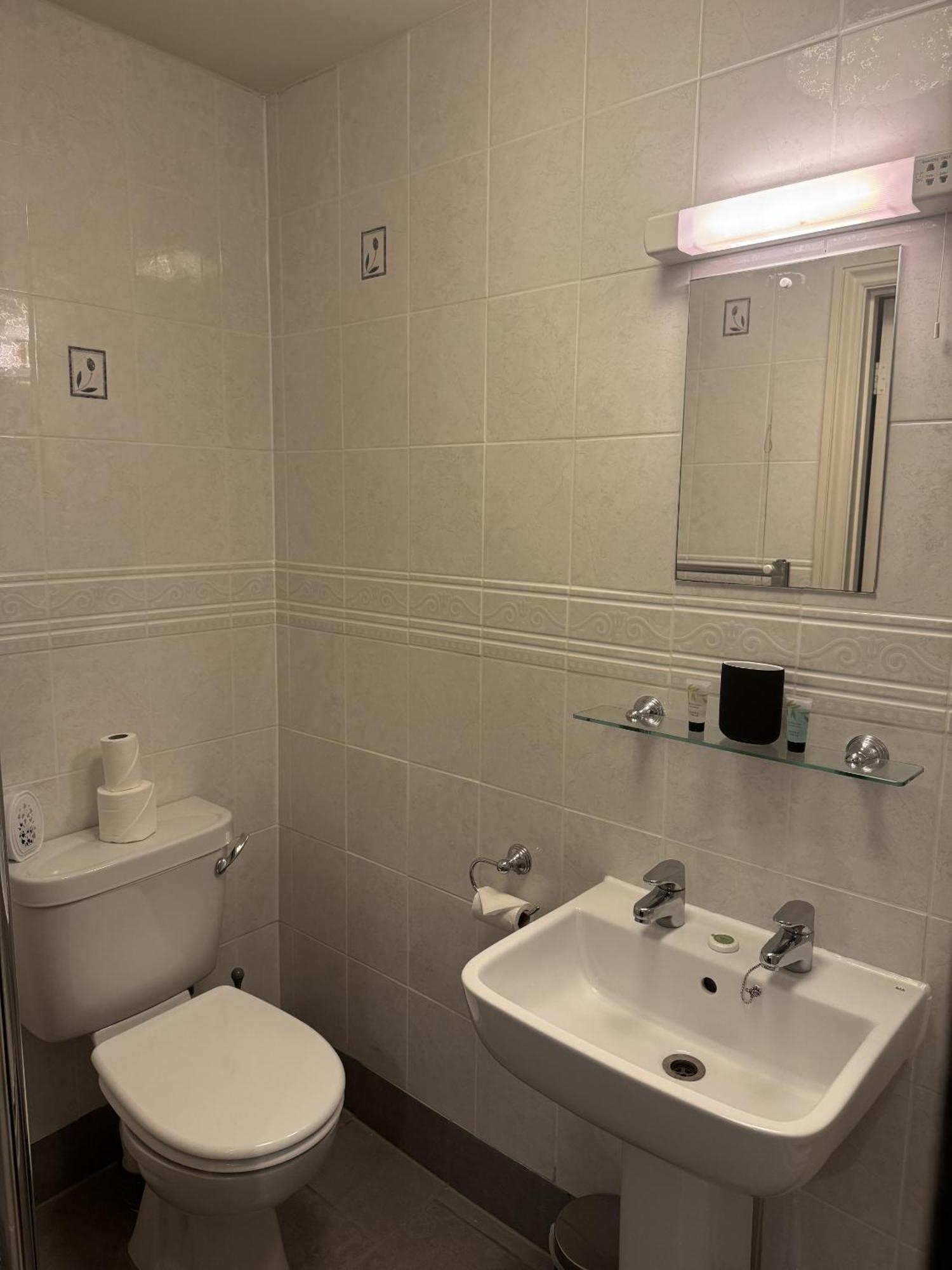 Bed and Breakfast The Whod A Thought It Glastonbury Pokoj fotografie